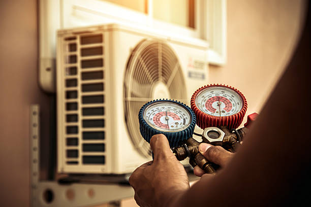Professional Hvac technician working in Matthews, NC